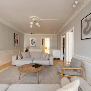 Big 4 Bedroom With Bathtub By Cph Hall Square Copenhagen